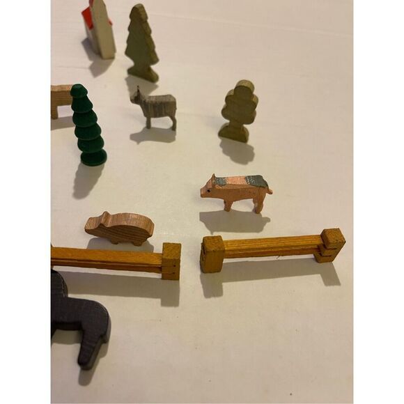 Vintage Miniature East Germany Dregeno mini Animals Houses Trees Fence Set Origi - Picture 5 of 14